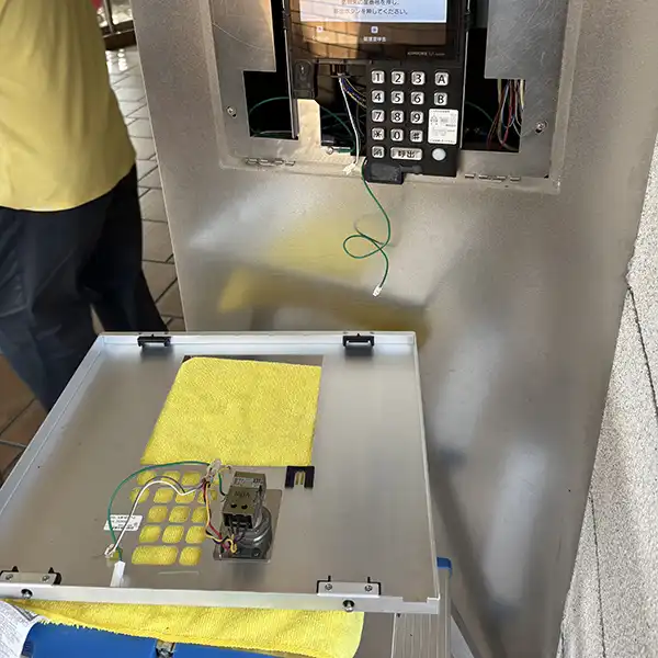 新しいキースイッチを取り付け